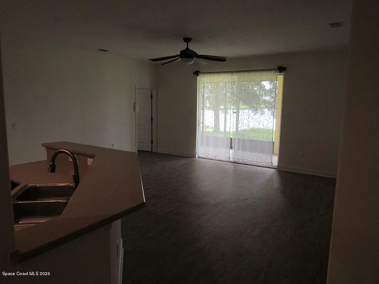 1741 Bridgeport Cir — Photo 26