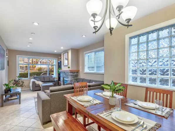 4355 Albert St, Burnaby, BC V5C 2E9