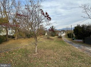 140 S Court St, Luray, VA