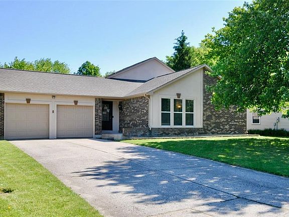 4th image of 3810 Pebble Creek Dr