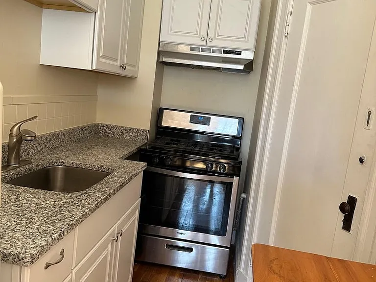 6 Crawford St #6 — Photo 10