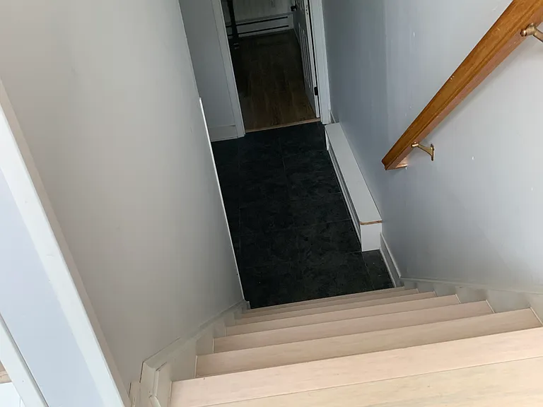 E Redrock Dr — Photo 23