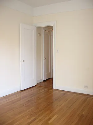 Rented by City Connections Realty | media 2