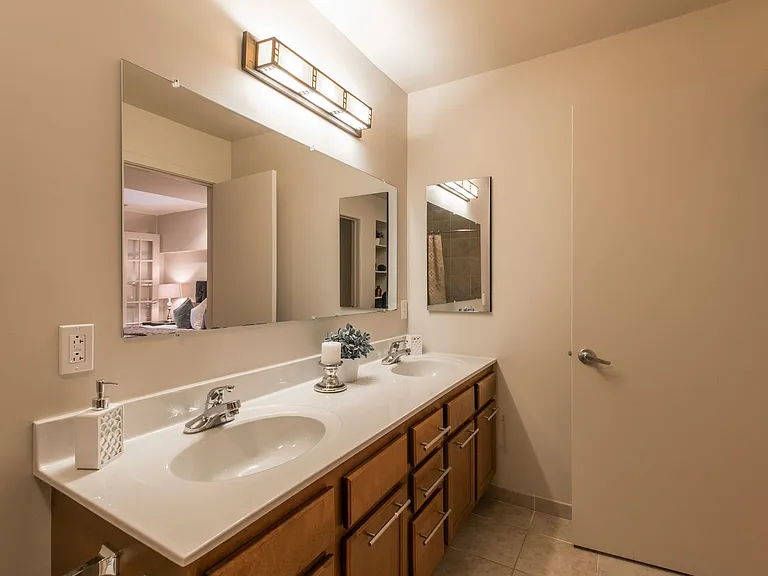 1200 Walnut St — Photo 33