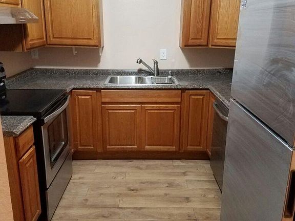 1st flr- Kitchen