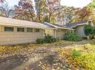 2036 Ridge Rd, Mutton Town, NY 11791