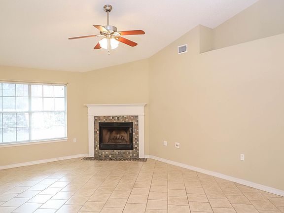 3rd image of 2081 Shadow Lake Dr