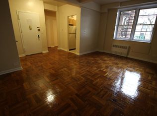 255 E 207th St #1J, Bronx, NY 10467