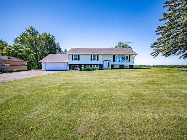 527 South St, Ellsworth, WI 54011