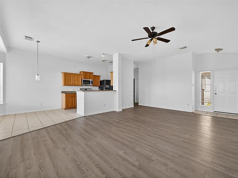 21339 Bella Jess Dr — Photo 4
