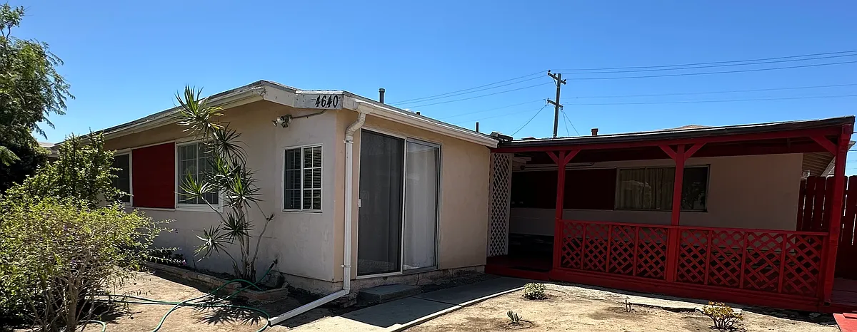 Building Photo - 4640 Clairemont Dr