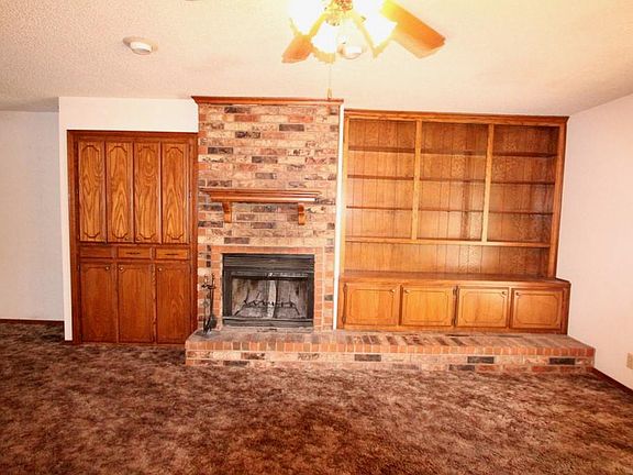 3rd image of 1603 W Country Club Blvd APT 4
