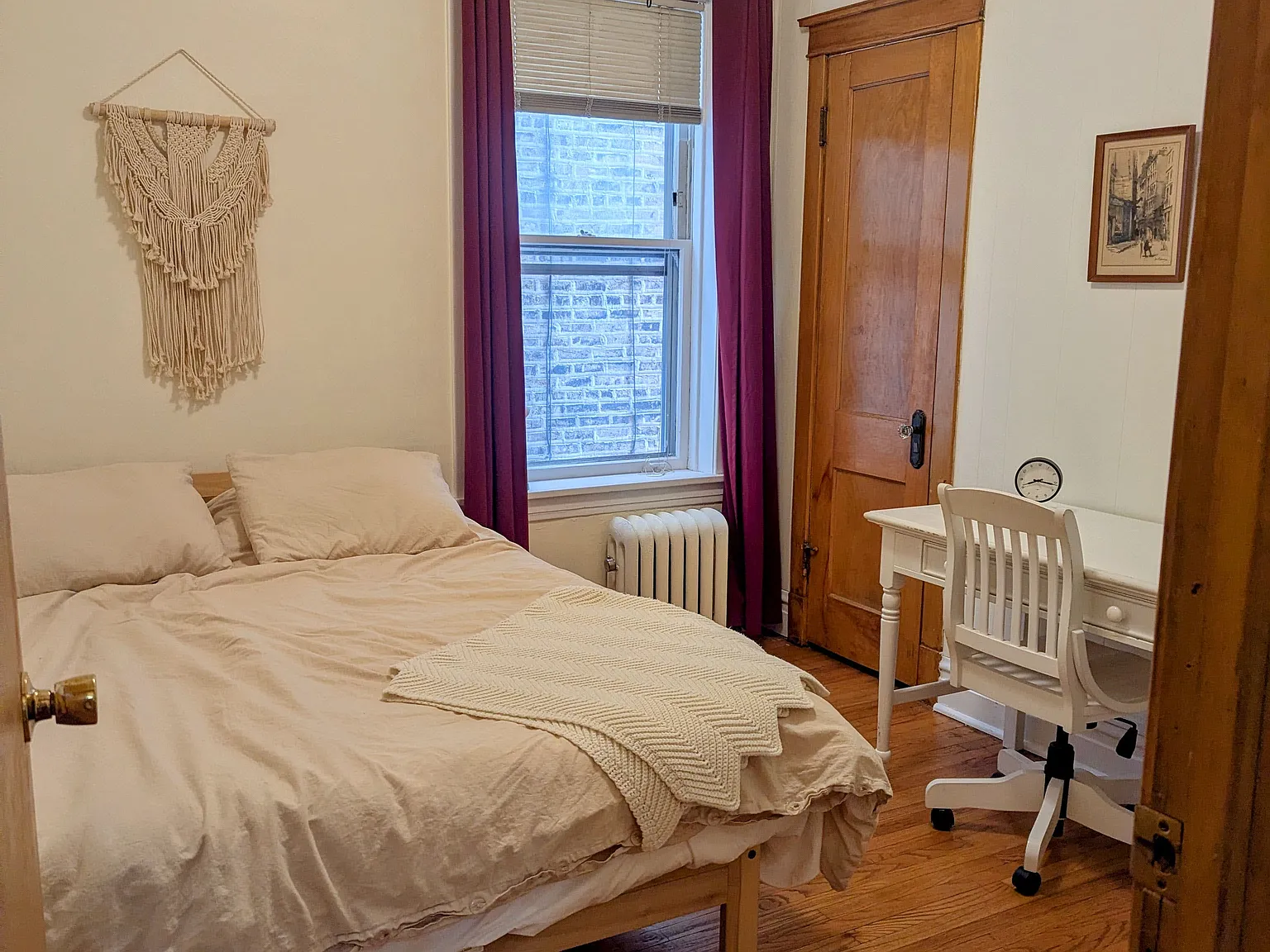 2 bed, 1300 sqft, $3,570 — Photo 4