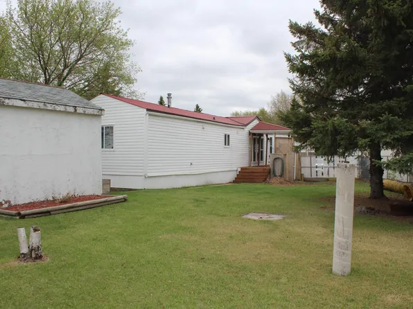 1118 Lakevista Dr, Strathcona County, AB T8H 1J6
