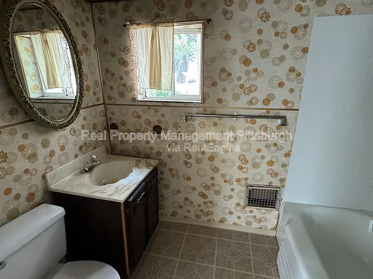 2812 Edwards Way — Photo 12