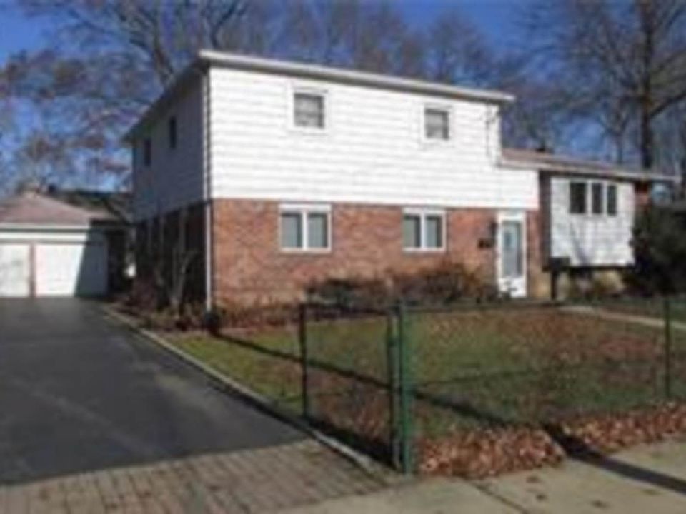 1st image of 225 New Hampshire Ave