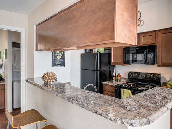 Century Lake Apartment Homes | 51 Bishopsgate Dr, Cincinnati, OH