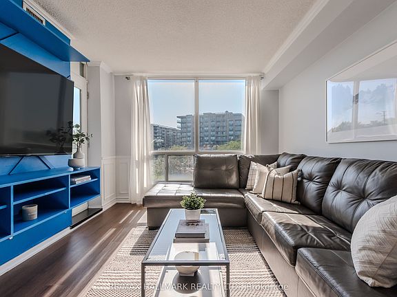 2nd image of 906 Sheppard Ave W #308