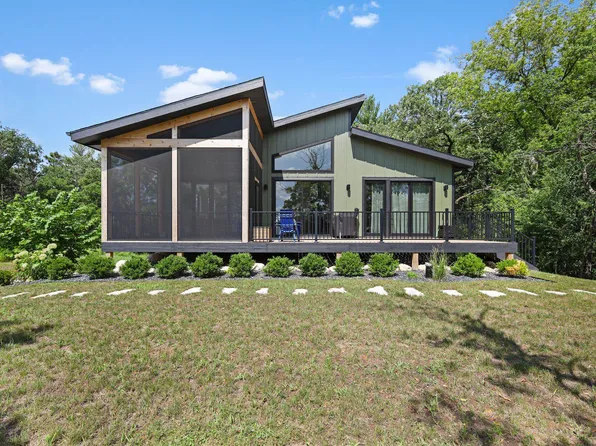 N7873 Kettle Moraine Dr, Whitewater, WI 53190