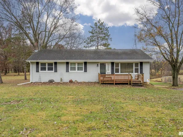 12445 Oakton Rd, Savanna, IL 61074