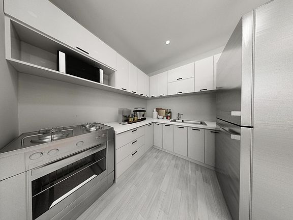 2nd image of 1159 W 36th St #10