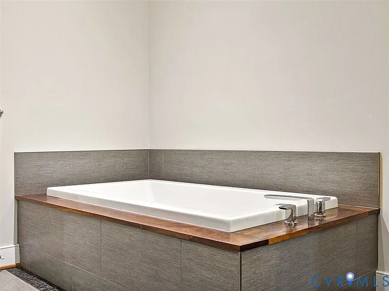 105 E Broad St #2B — Photo 26