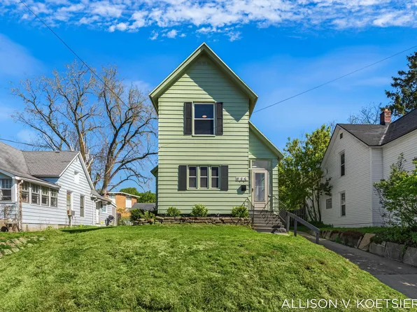 935 Baraga St NE, Grand Rapids, MI 49503