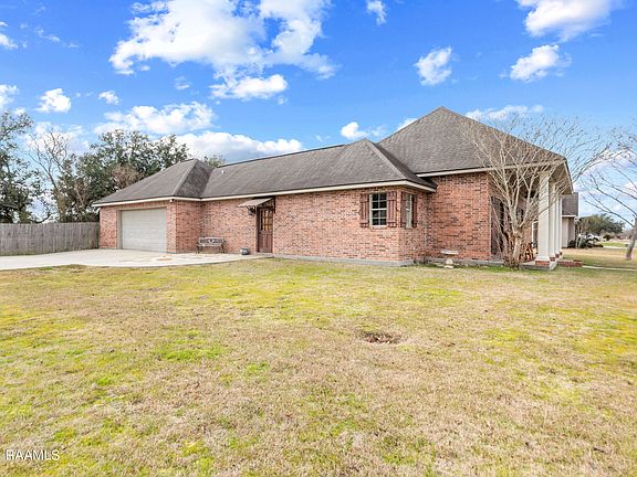 4th image of 9646 Belle Place Cir