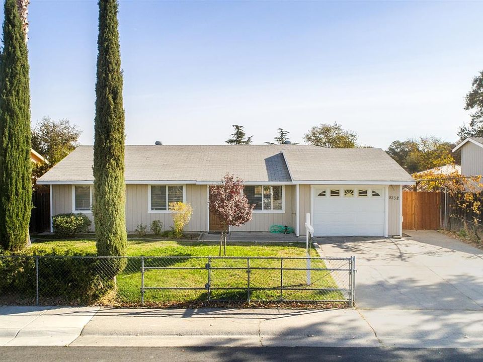 2nd image of 8232 Manhart Way