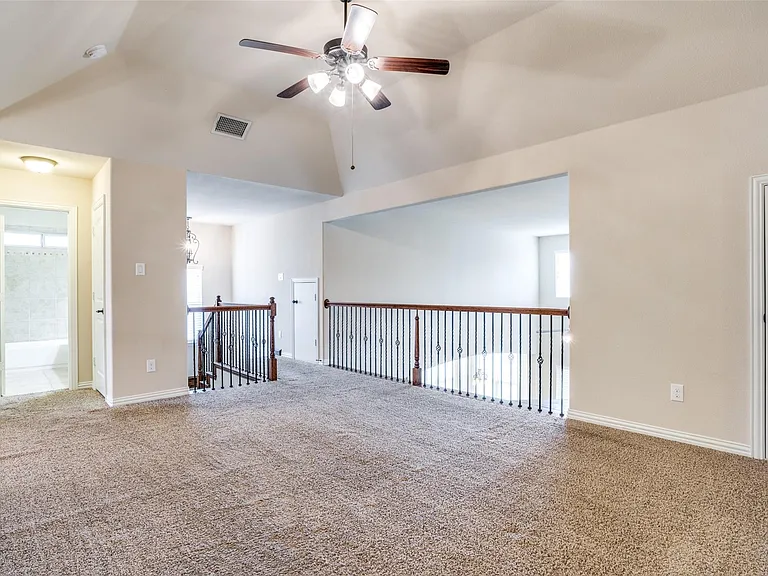 3303 Robin Trl — Photo 18