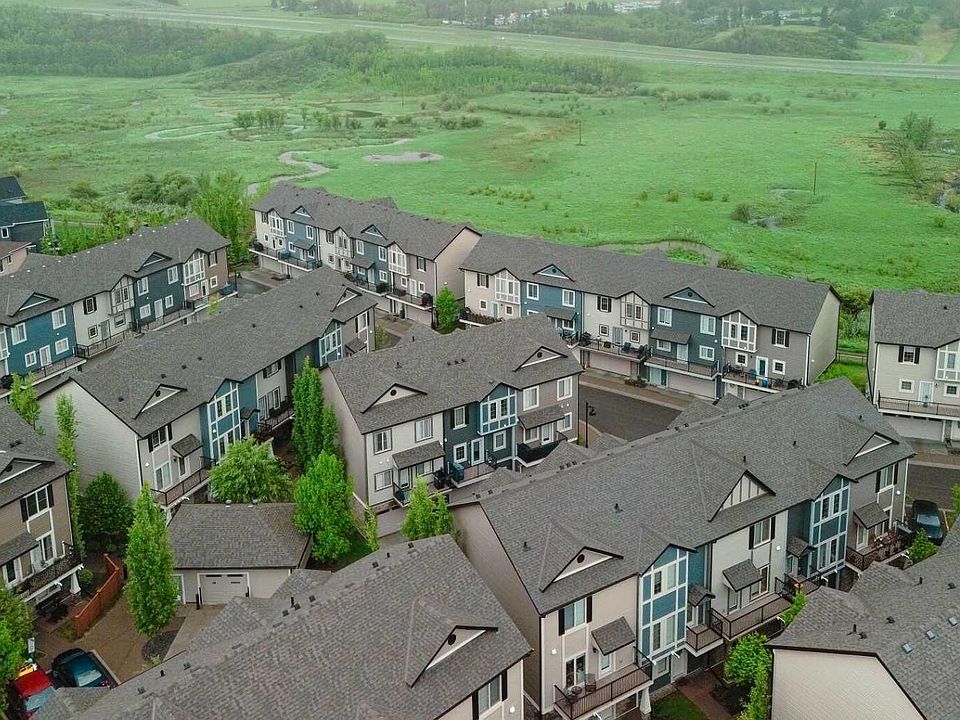 1st image of 340 Legacy Point SE