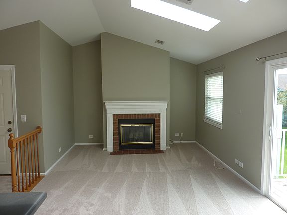 4th image of 63 Larch Ct Unit D