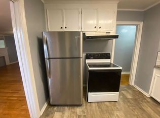 1203 Honeysuckle St, Cayce, SC 29033