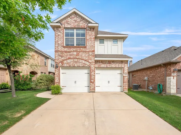 2745 Bretton Wood Dr, Fort Worth, TX 76244