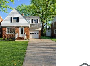 4935 Edsal Dr, Lyndhurst, OH 44124