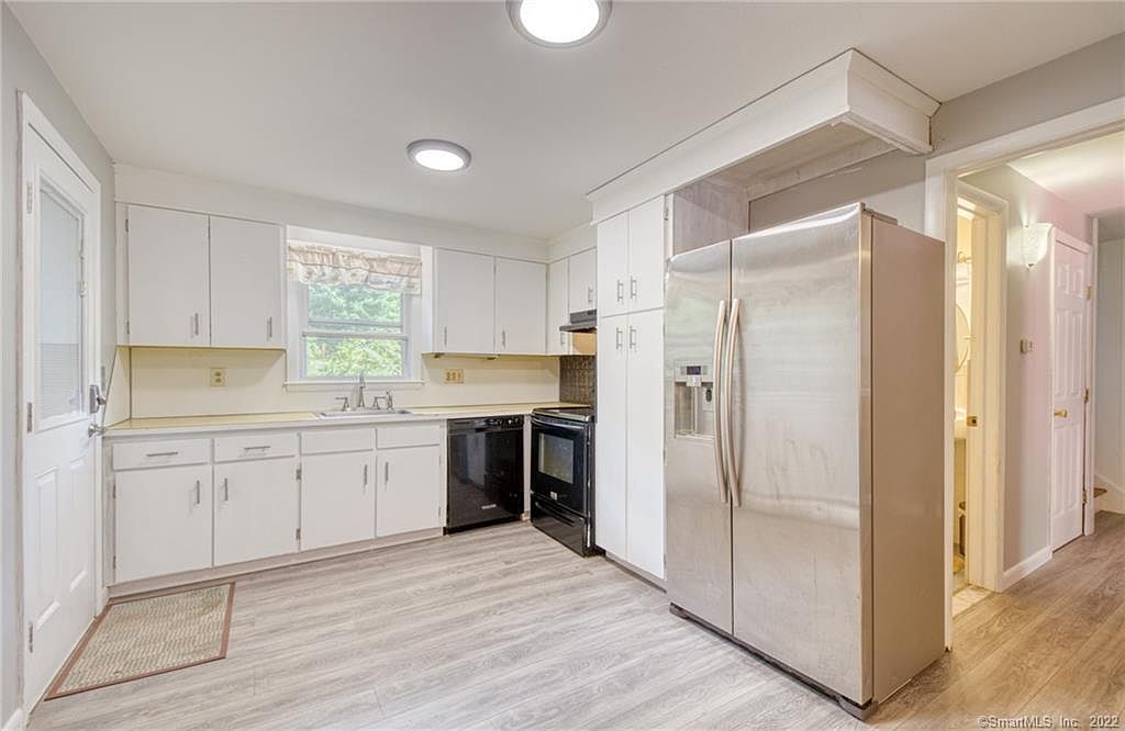 424 Vernon St, Manchester, CT 06042 Zillow