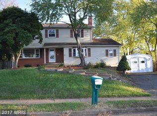 8305 Rolling Rd, Manassas, VA 20110