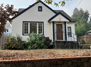 2326 NE Ainsworth St, Portland, OR 97211