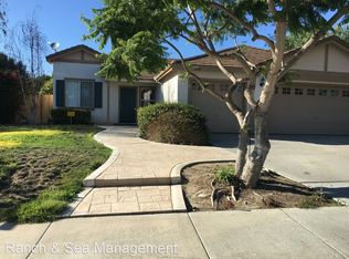 430 Shadow Tree Dr, Oceanside, CA 92058