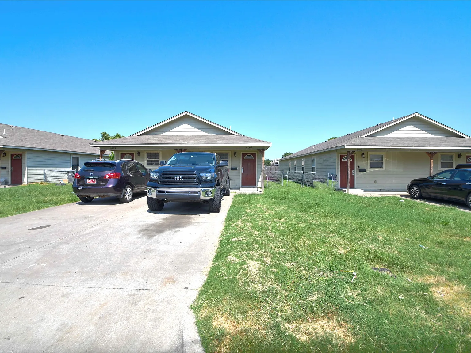3 bed, 1.0 bath, 1110 sqft, $995 — Photo 3