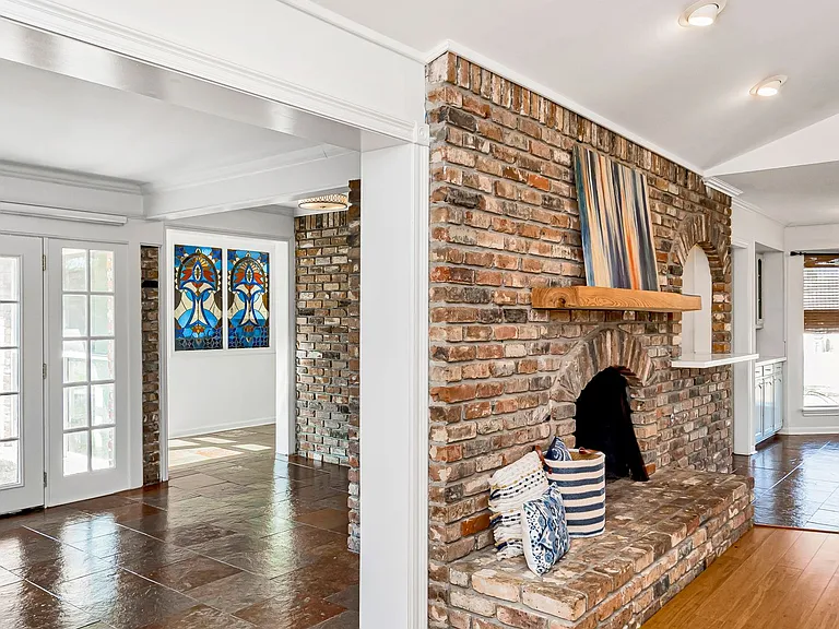 4204 Pine Park Dr — Photo 17