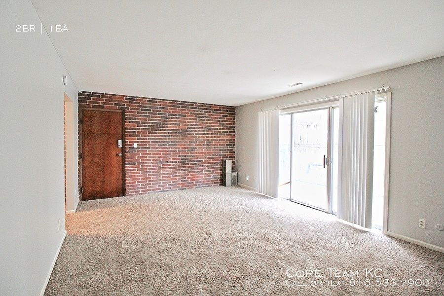 1st image of 210 E 43rd St #2B