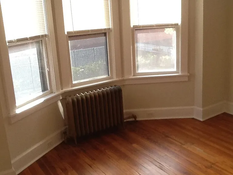 1016 Lamberton St — Photo 7