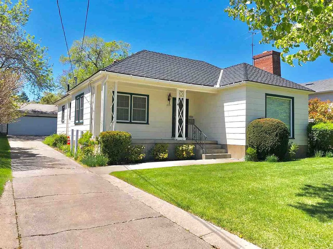 1419 Gordon Ave photo 1