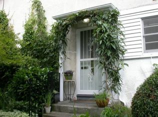 6839 NE Broadway St, Portland, OR 97213