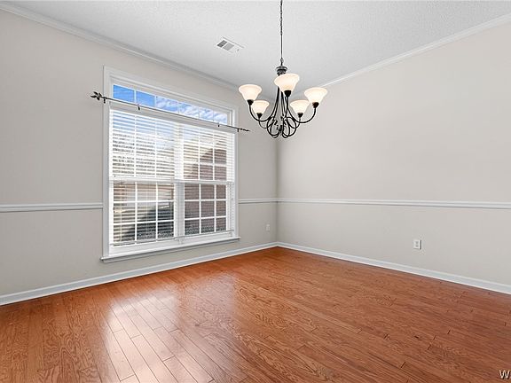 5th image of 2305 Cross Creek Dr