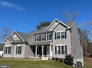 1978 Foxwood Ln, Lusby, MD