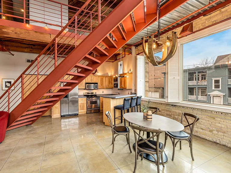 Open Kitchen/Dining Room