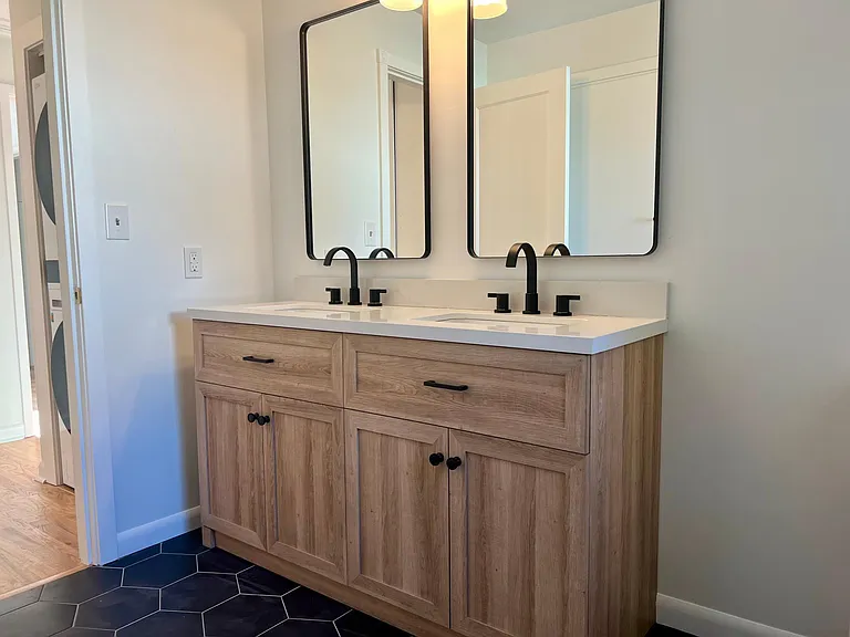 1008 Icel Ct NE — Photo 12
