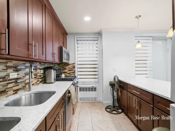1577 East 17th Street image 1 of 17